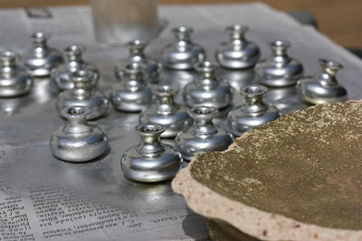 spraypainting cabinet knobs opt Spray Painting Cabinet Knobs: Good enough Things