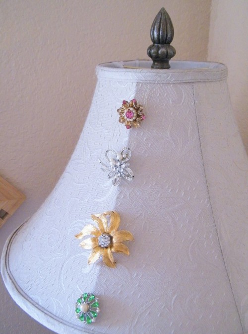 crafts using old jewelry 500x672 Trash to Treasure: Ten DIY Projects Using Old Jewelry