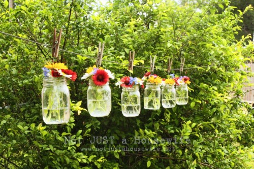 mason jar on laundry line 500x333 Mason Jar Love! 50 Fabulous Ideas To Inspire
