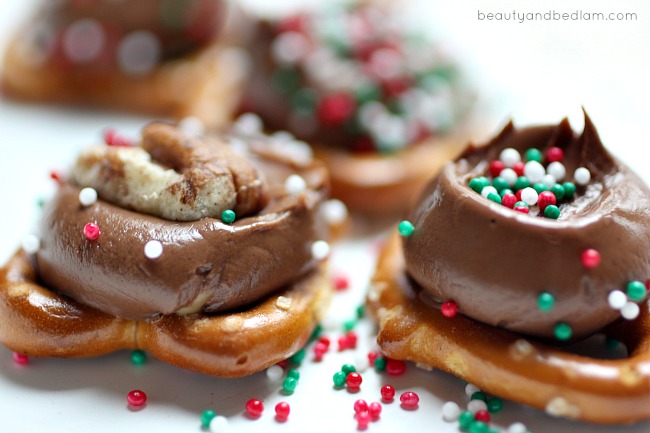 Our favorite 5 Minute treat - Rolo Turtles